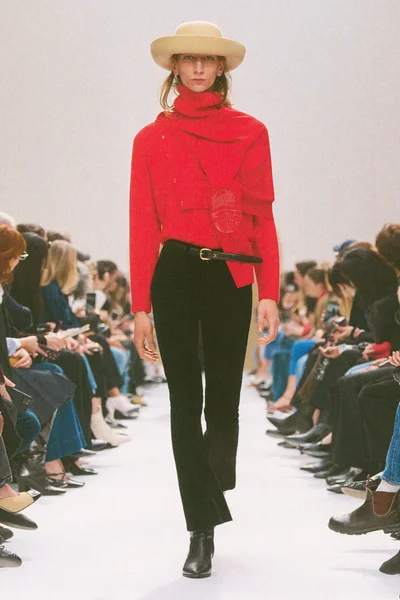 Look 33